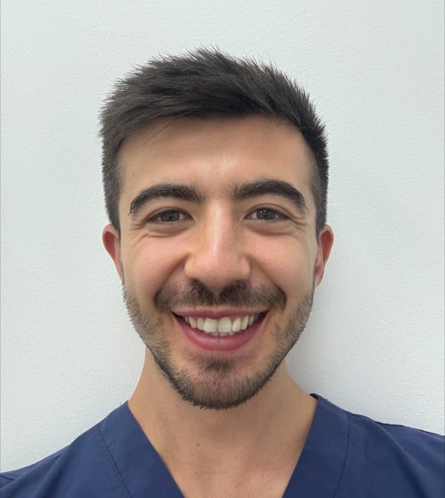 Dr. Oliver Tomlinson